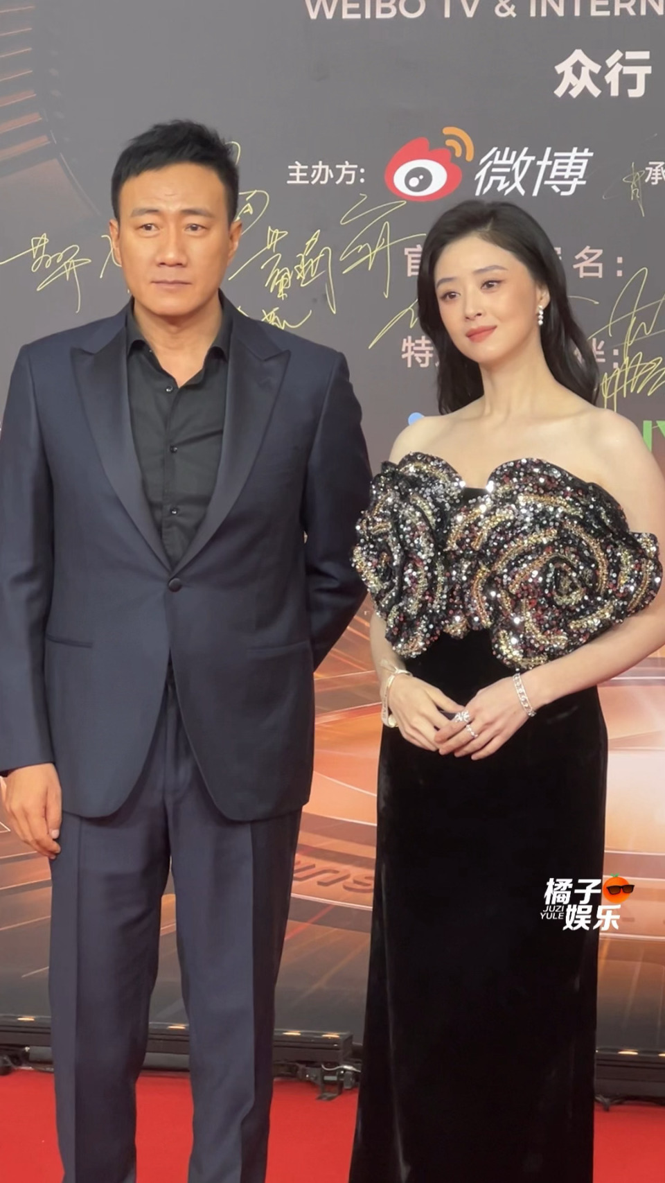 北京这一夜，杨幂惊艳、谢娜回春，关晓彤珠圆玉润，姚晨又土又美