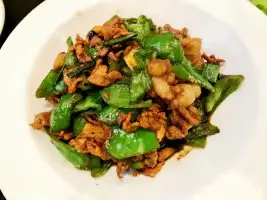 湘菜果然就是越辣越爽，但又好吃到停不下来，老干妈炒猪脚、辣#城事通CityScope
