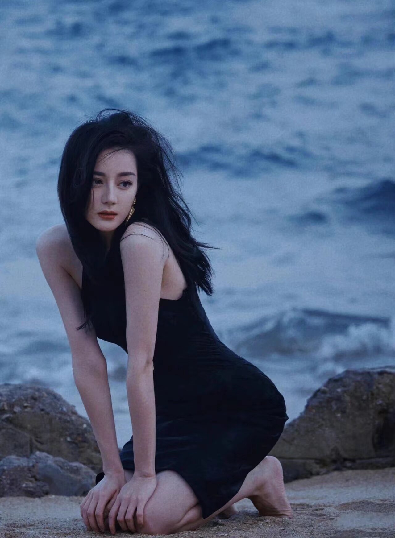 突然觉得热巴好可怕....热巴真的好美！！！尤其是生图，每#城事通CityScope