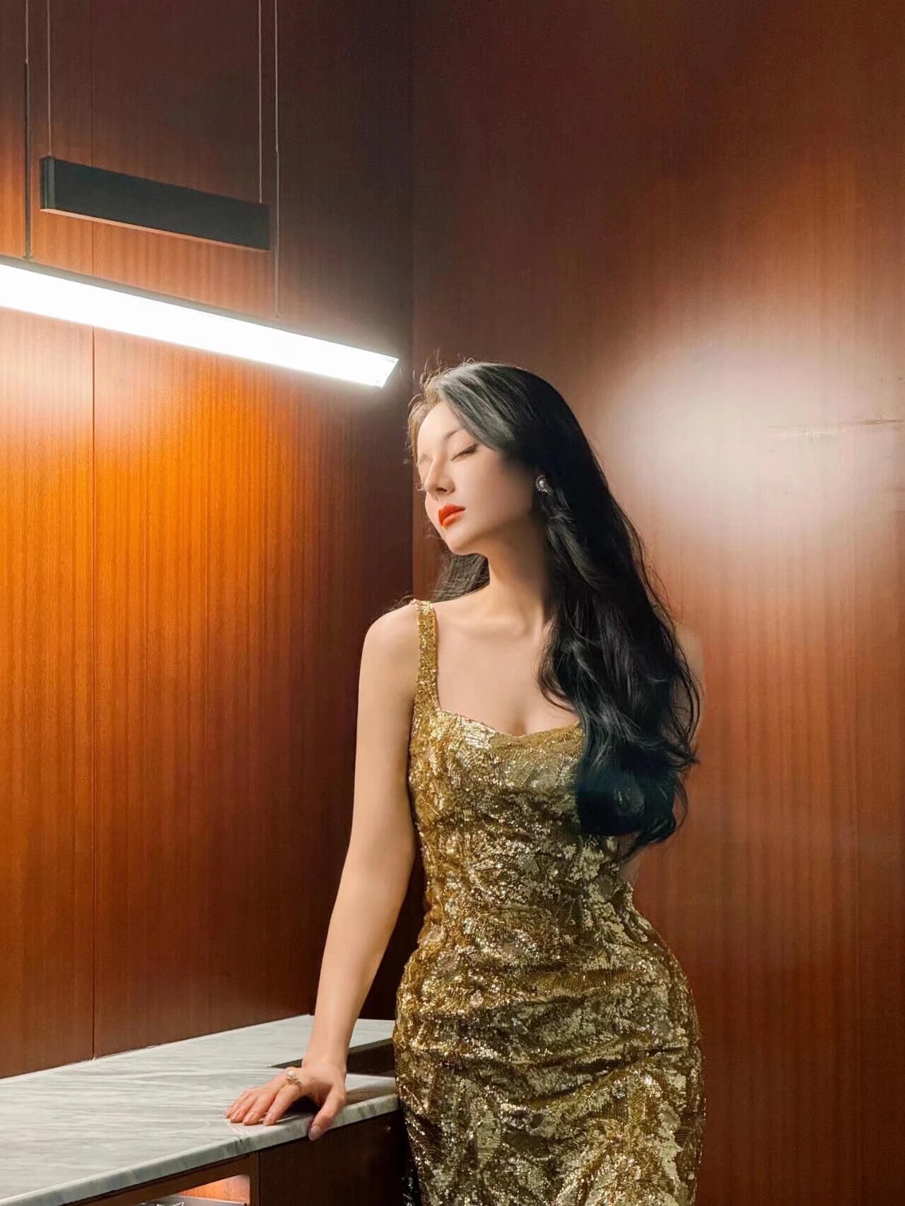 突然觉得热巴好可怕....热巴真的好美！！！尤其是生图，每#城事通CityScope